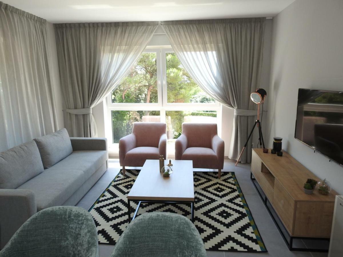 Luxury Apartments Magali 1 روفينج المظهر الخارجي الصورة