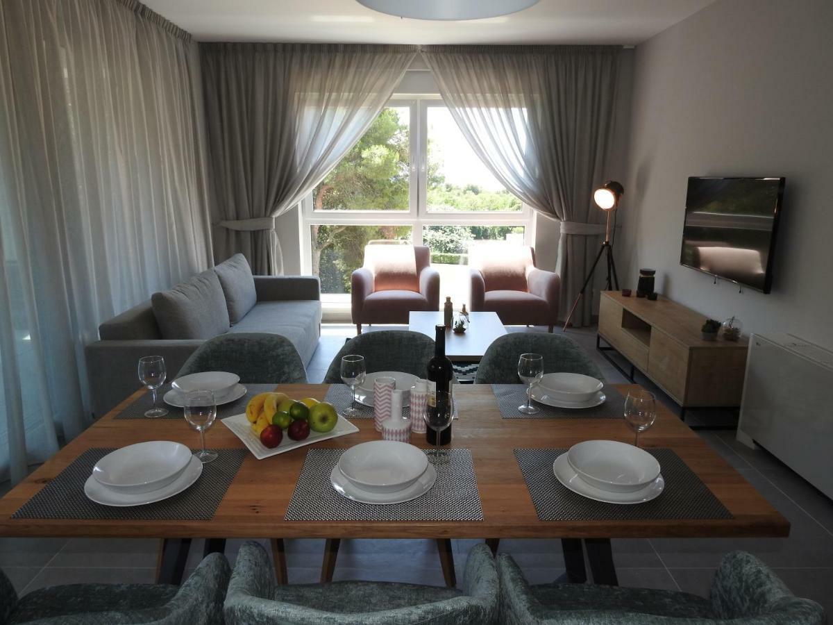 Luxury Apartments Magali 1 روفينج المظهر الخارجي الصورة