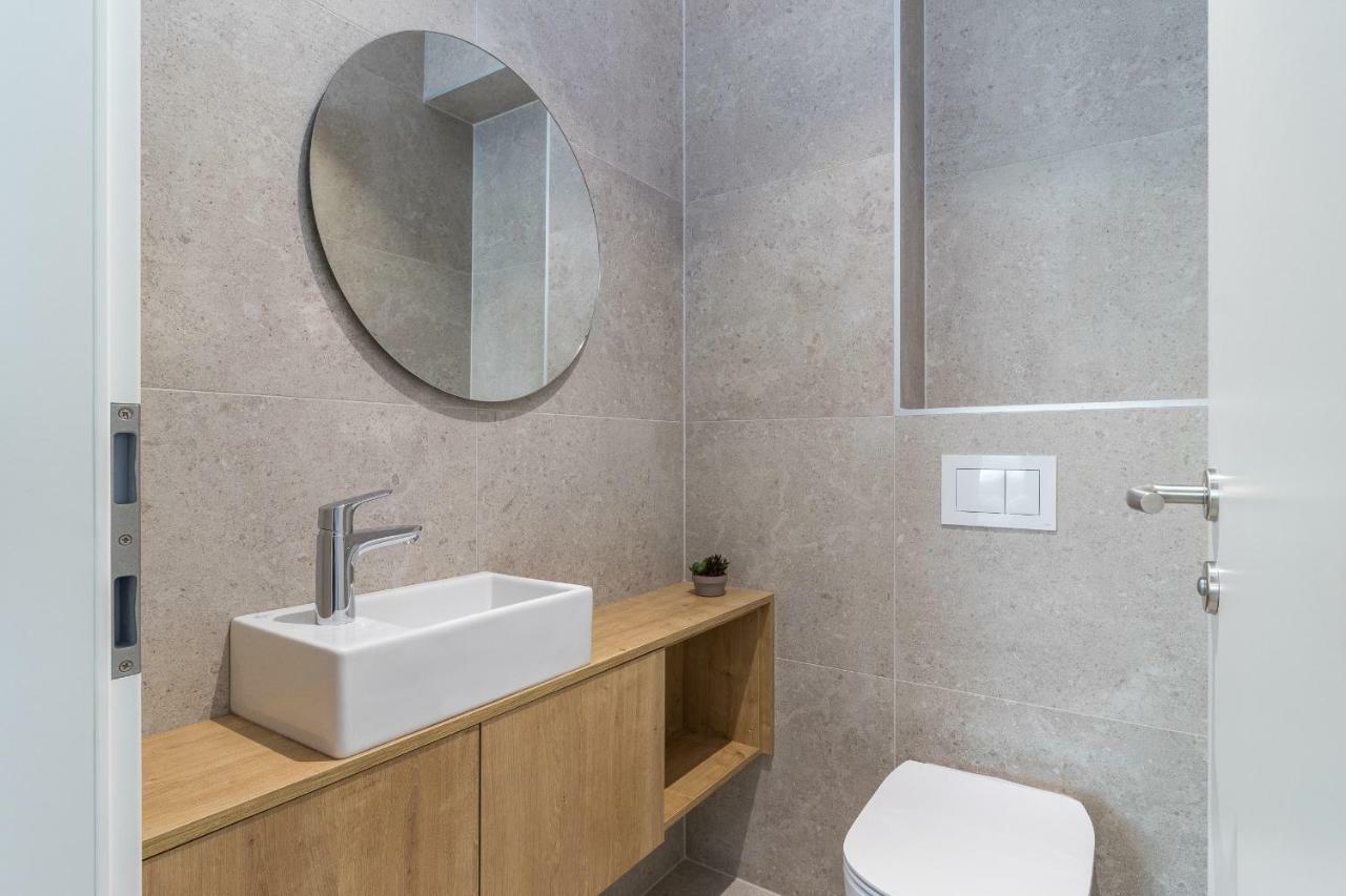 Luxury Apartments Magali 1 روفينج المظهر الخارجي الصورة