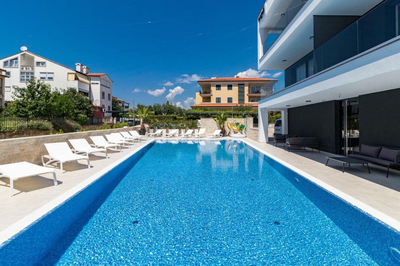 Luxury Apartments Magali 1 روفينج المظهر الخارجي الصورة