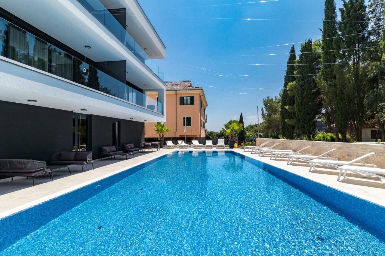 Luxury Apartments Magali 1 روفينج المظهر الخارجي الصورة