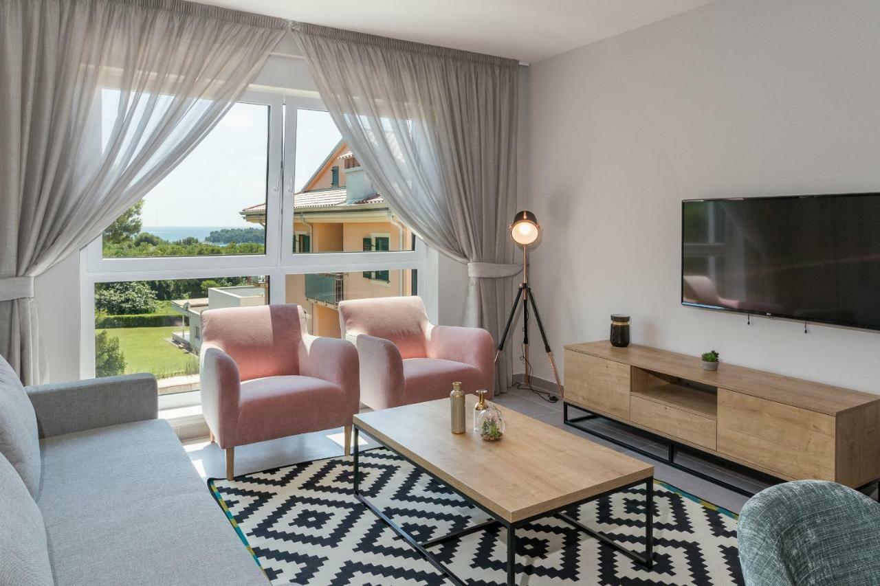 Luxury Apartments Magali 1 روفينج المظهر الخارجي الصورة