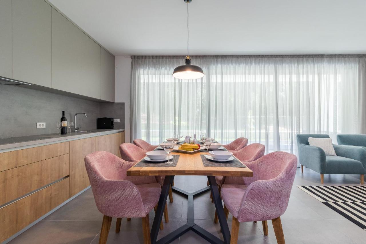 Luxury Apartments Magali 1 روفينج المظهر الخارجي الصورة